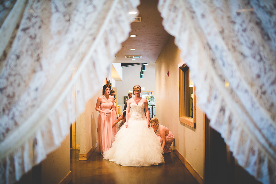 winter wedding in bentonville, arkansas wedding photographers, lissa chandler photography