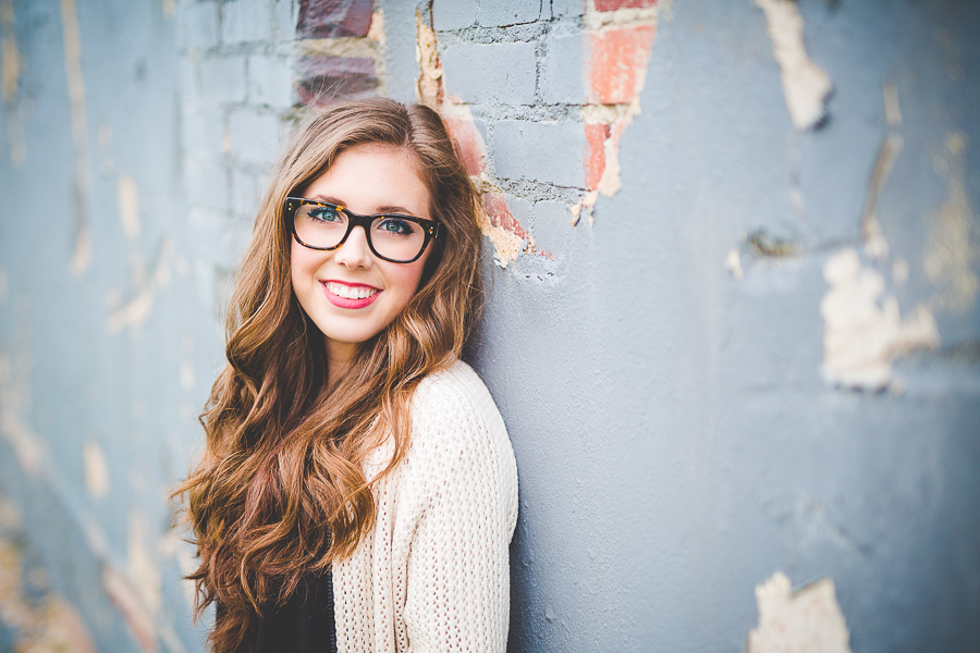 Senior Photographer in Fayetteville Arkansas, lissachandler.com