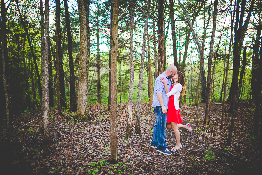 Fun Springtime Engagement Session in Northwest Arkansas, lissachandler.com