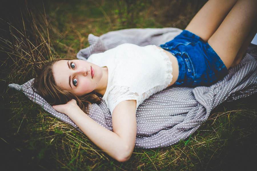 Senior Photographs in Early Spring, Fayetteville Photographers, lissachandler.com