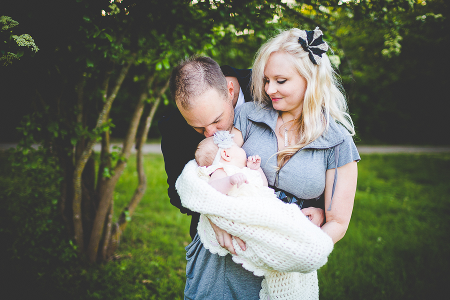 Fayetteville AR Family Photographer, Spring Family Portraits, lissachandler.com