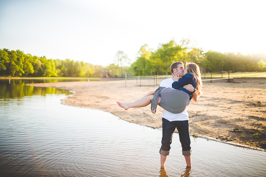 Wedding Photographer in Arkansas - Ashley and Joe - Best Wedding Photographers Fayetteville - lissachandler.com -11 Northwest Arkansas Wedding Photographer, Happy Wedding Photographs, lissachandler.com