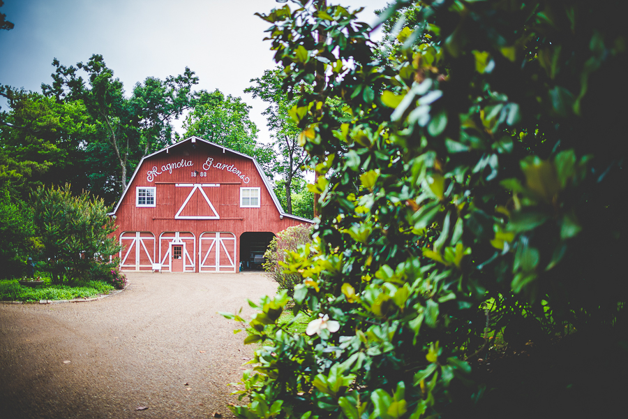 Summer Wedding at Magnolia Gardens, Best Wedding Photographers in Arkansas, lissachandler.com