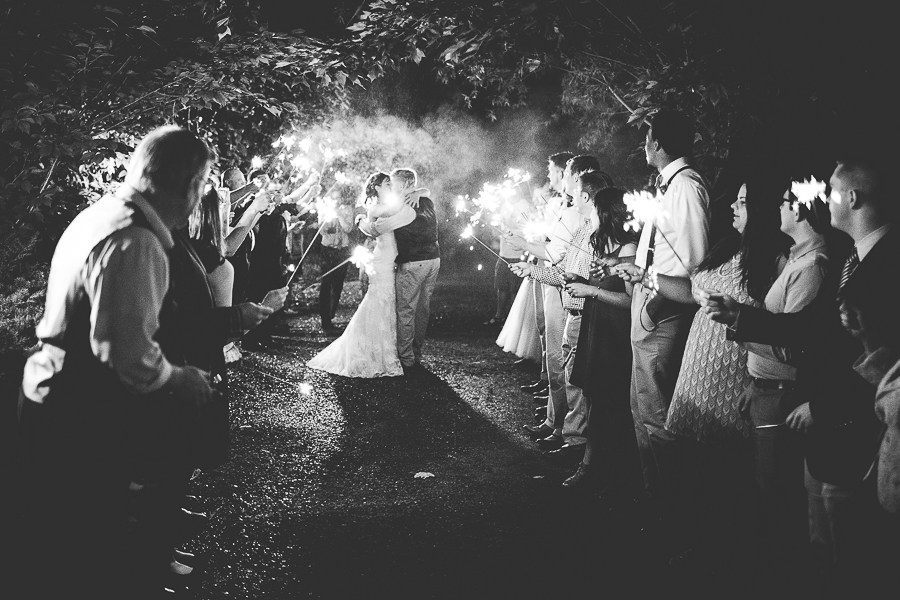 Fayetteville AR Wedding Photographer, Unique Arkansas Wedding Venue, lissachandler.com