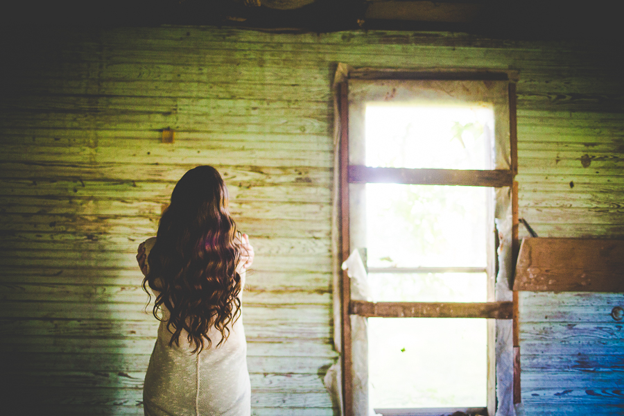 Bentonville Senior Photographer - Emily - High School Senior Photographs - lissachandler.com -4 NWA Senior Photographer, Creative and Fun Senior Photographs, lissachandler.com