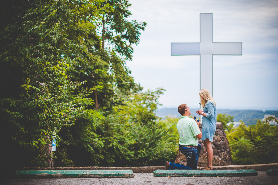 Wedding Photographer in Fayetteville, lissachandler.com