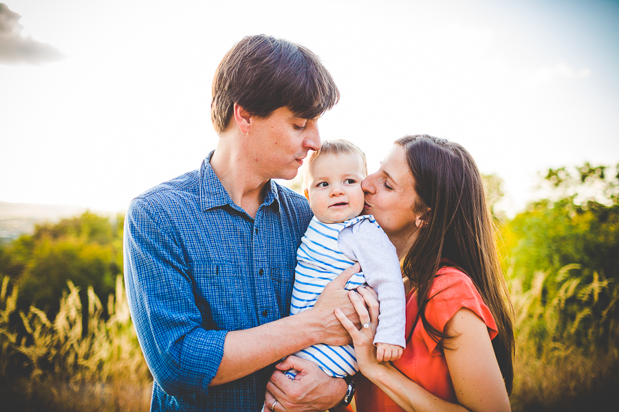 NWA Family Photography in Arkansas - In Home Family Session - Canem - lissachandler.com -13 Fun Family Photographs in the Fall