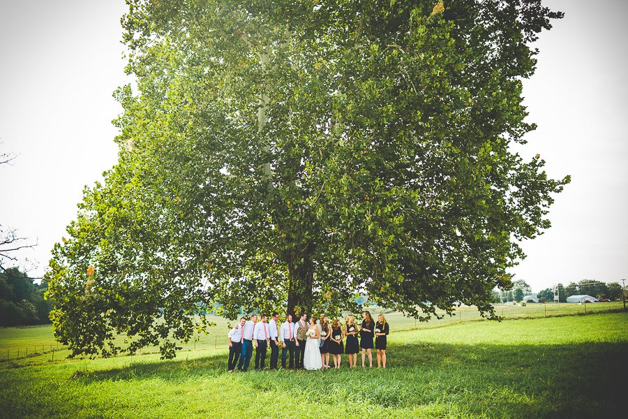 Simple and Cute Arkansas Wedding in September