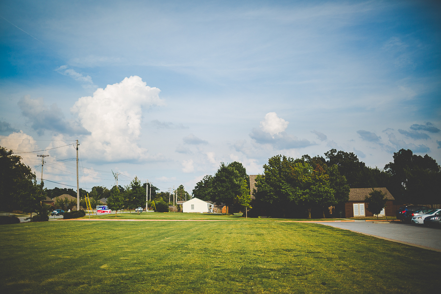 Simple and Cute Arkansas Wedding in September