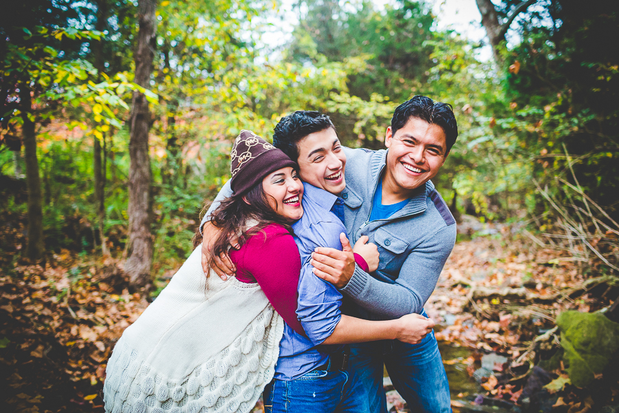 Salina - Family Photographs in Fayetteville -4 Fun Family Photographs in Northwest Arkansas - lissachandler.com
