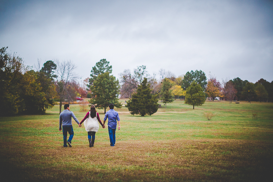 Salina - Family Photographs in Fayetteville -6 Fun Family Photographs in Northwest Arkansas - lissachandler.com