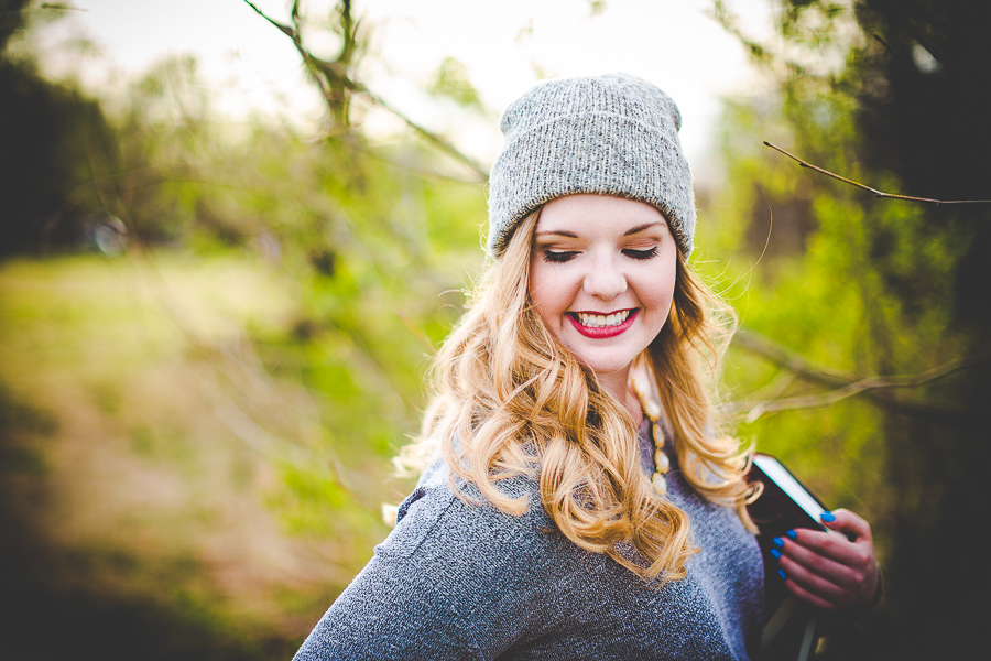 Rachael - NWA Senior Portrait Photographer - lissachandler.com -8 Senior Portraits in a Greenhouse, Arkansas Senior Photos, lissachandler.com