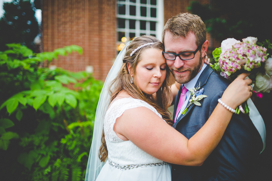 Elopement on Fayetteville Square - NWA Wedding Photogrpaher - lissachandler.com-21 Rainy Elopement in Fayetteville, lissachandler.com