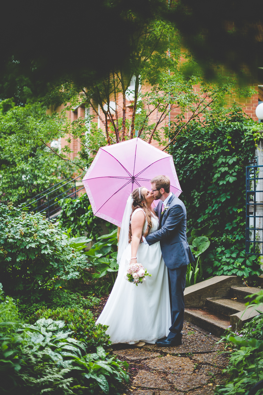 Elopement on Fayetteville Square - NWA Wedding Photogrpaher - lissachandler.com-4 Rainy Elopement in Fayetteville, lissachandler.com