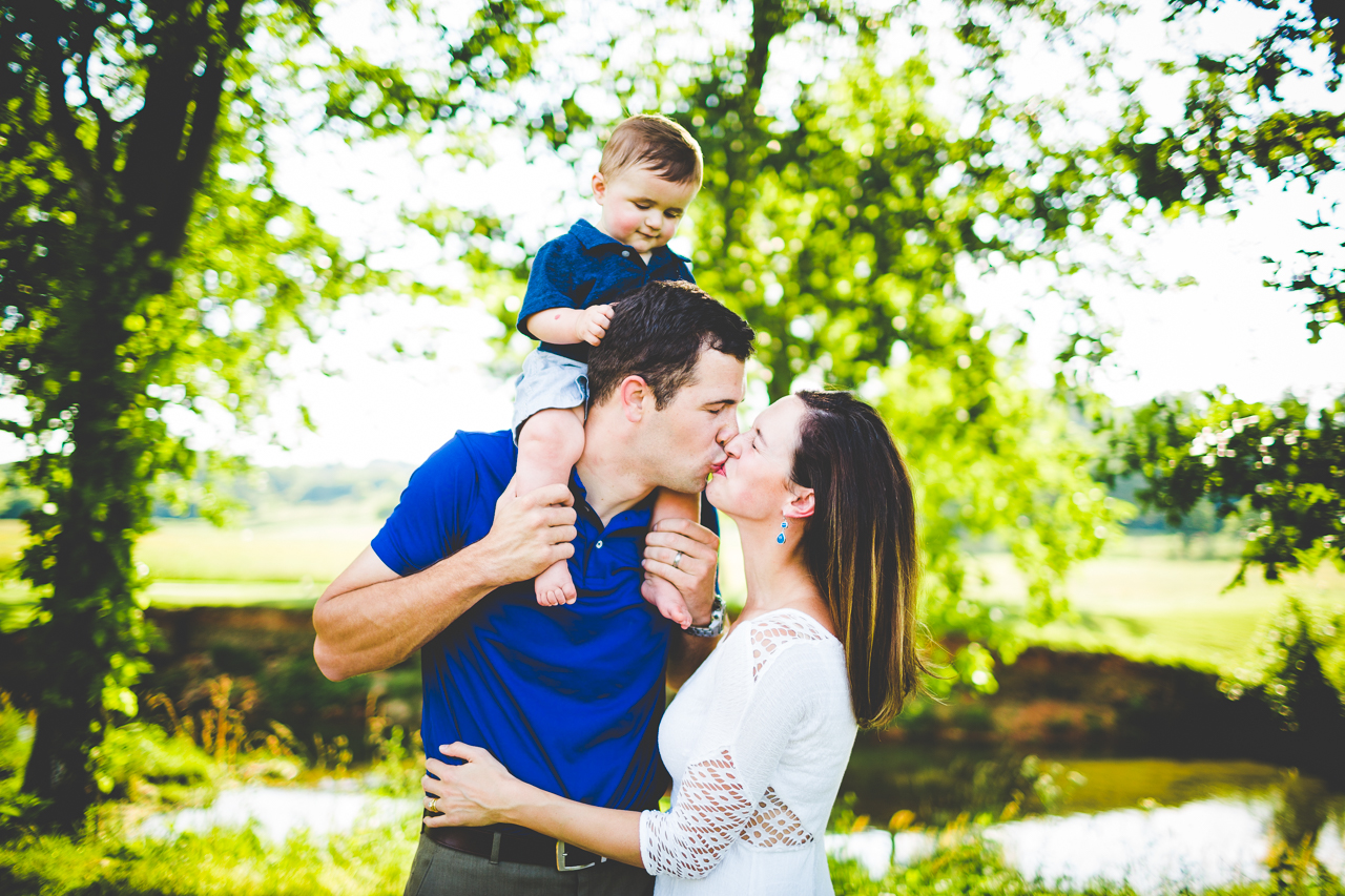Happy Family Photographs in Bentonville Arkansas, lissachandler.com