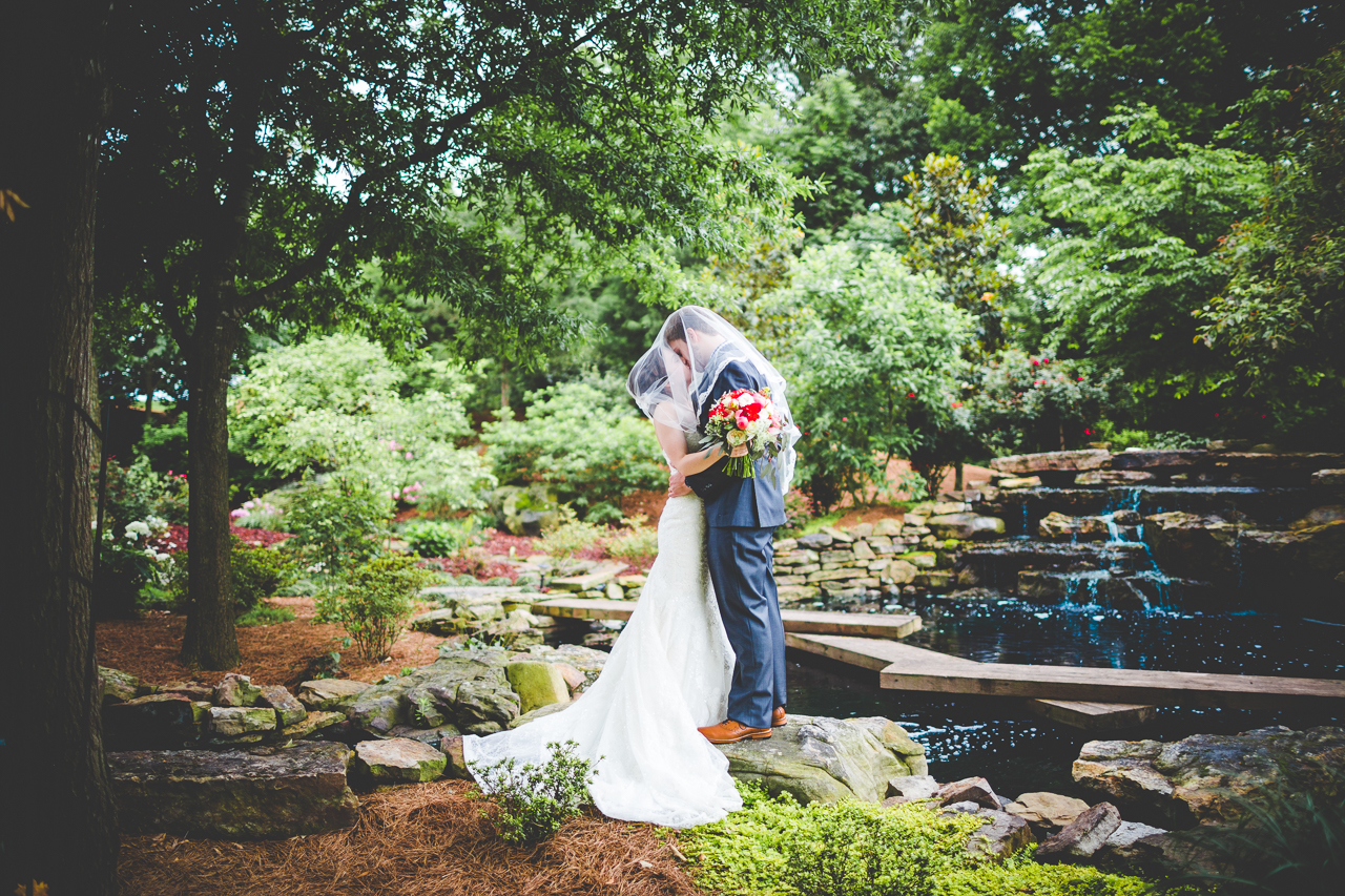 Wedding at Stan Jones Mallard Lodge - Arkansas Wedding Photographer - Julie and Zack - lissachandler.com -16