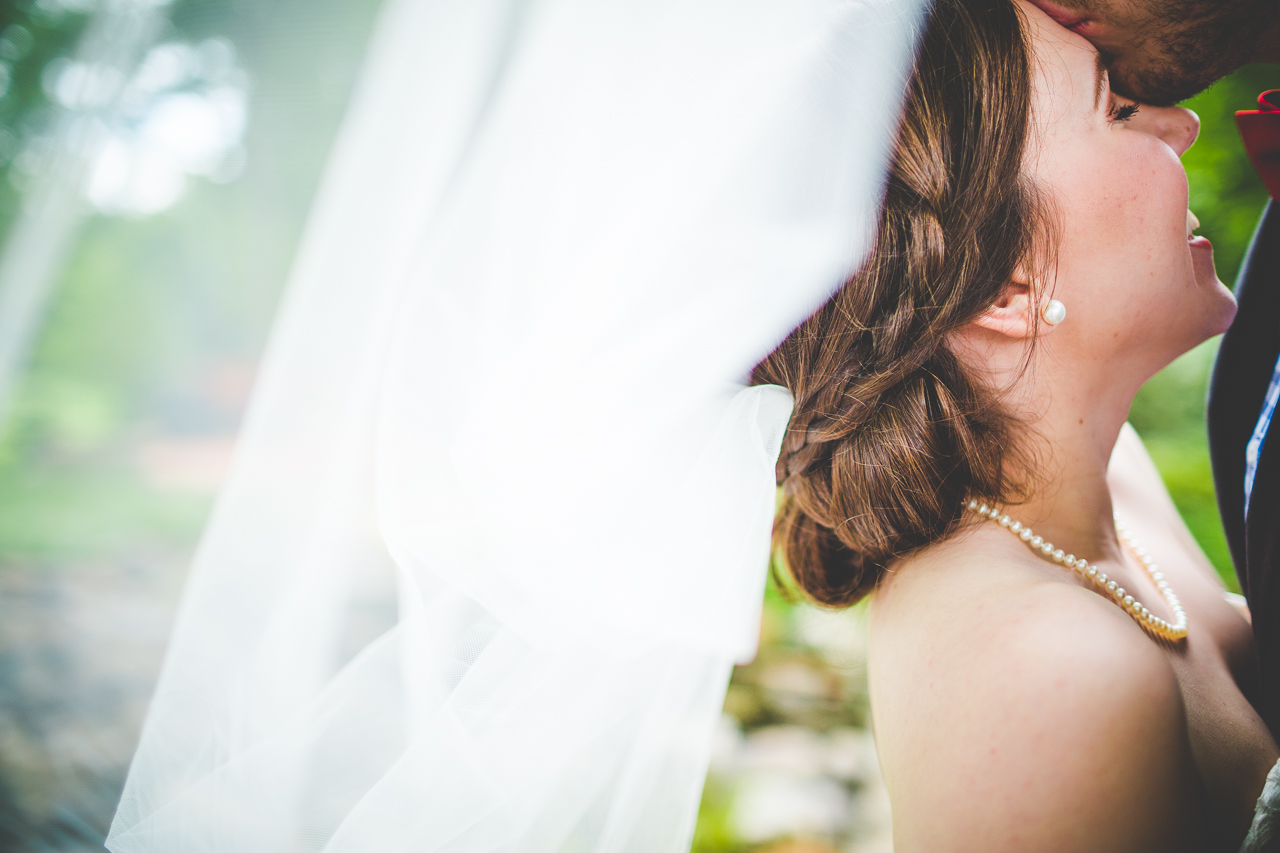 Wedding at Stan Jones Mallard Lodge - Arkansas Wedding Photographer - Julie and Zack - lissachandler.com -17