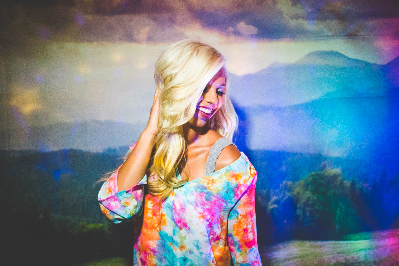 Senior Photographer in Fayetteville AR - Raka - lissachandler.com-11 Fayetteville Arkansas Senior Photographer in Northwest Arkansas