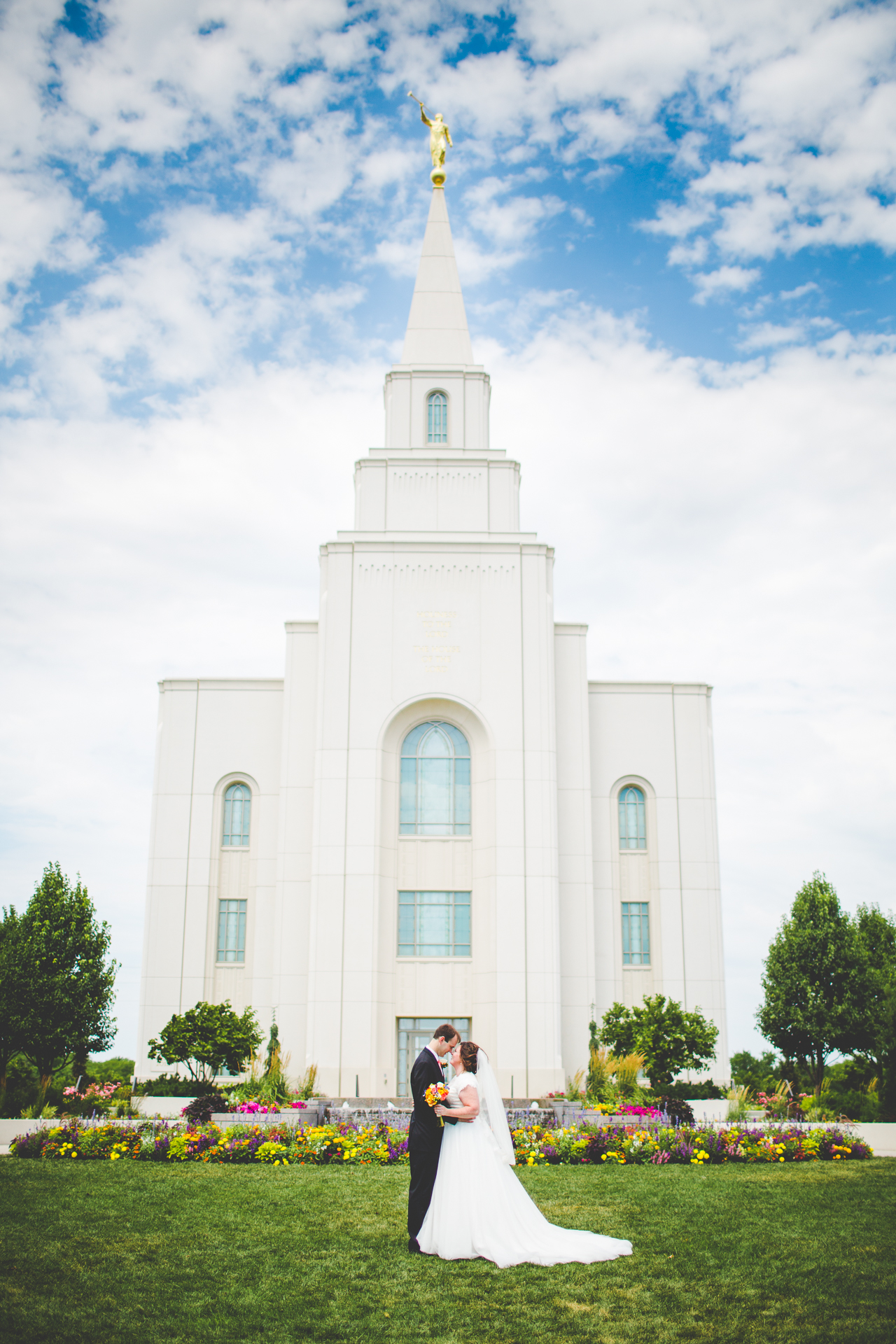 Arkansas Wedding Photographer Lissa Chandler, Happy Wedding Photographs in Arkansas