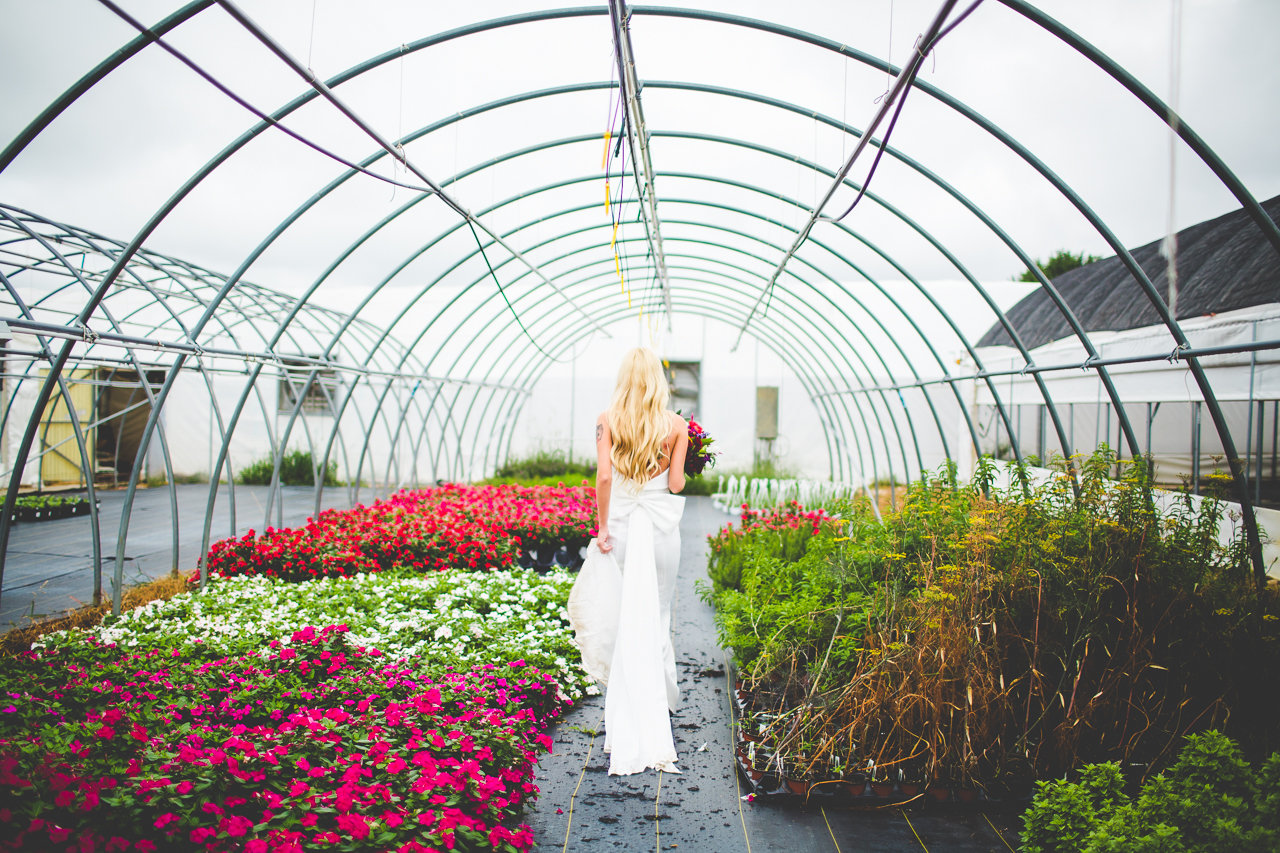 Creative Bridal Session, Bright and Bold Wedding Flowers, lissachandler.com