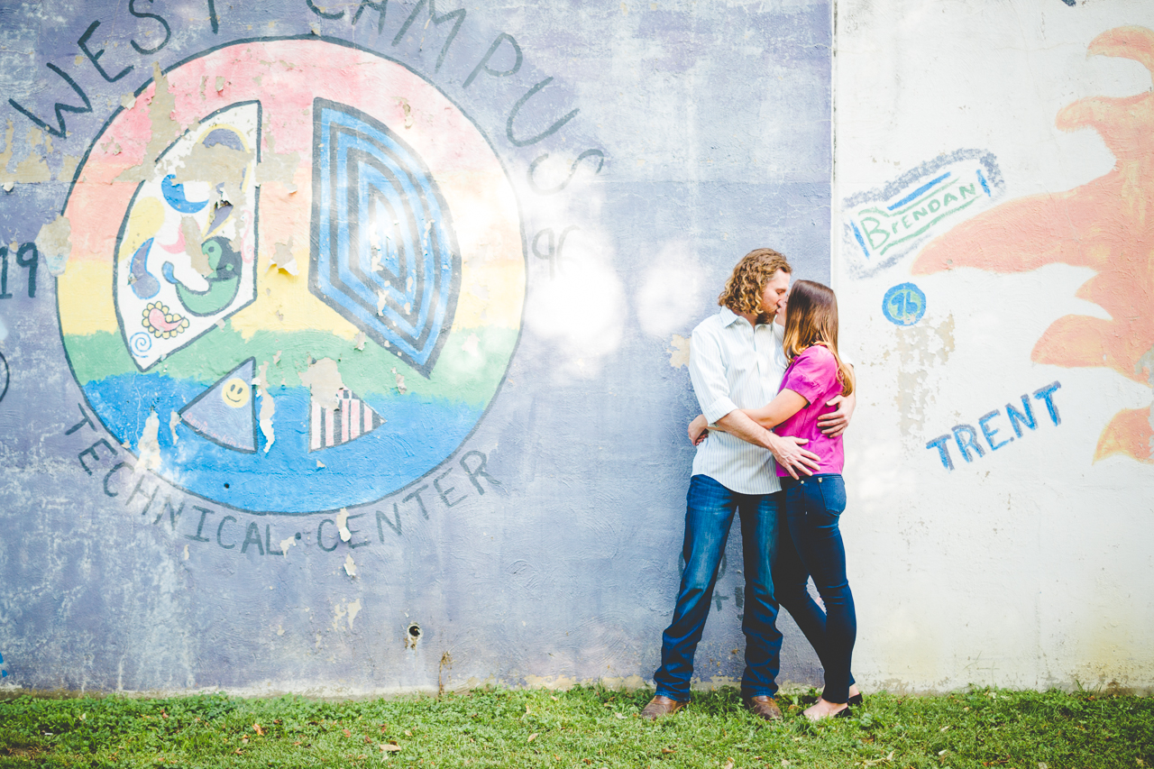Outdoor engagement Session in Fayetteville Arkansas, lissachandler.com