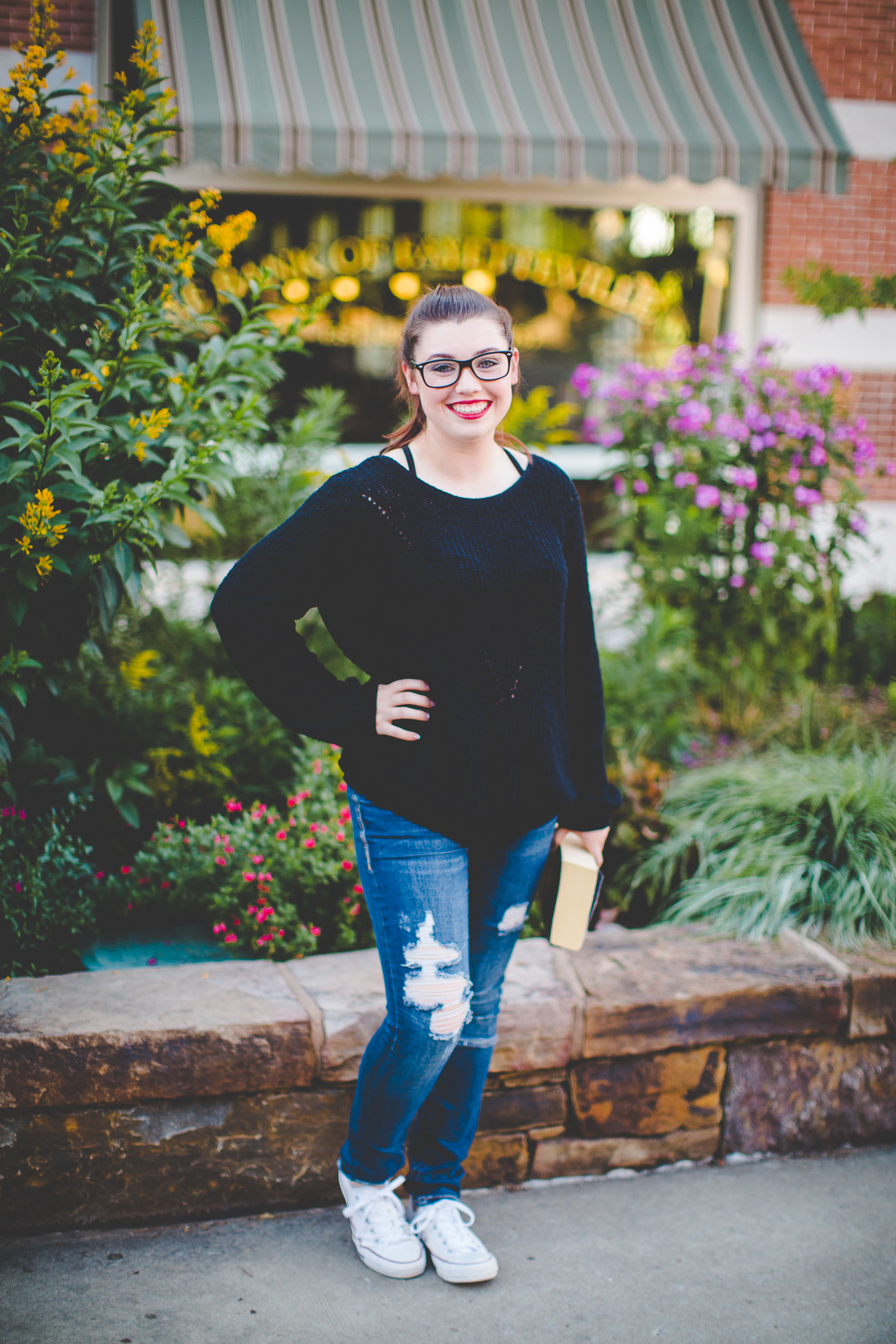 hannah-senior-photographs-in-nwa-fayetteville-senior-portrait-artist-lissachandler-com-35