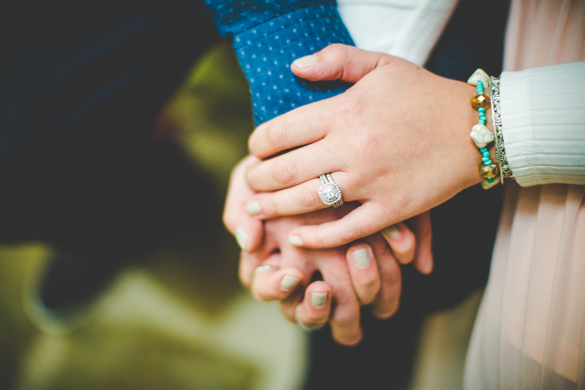 keri-and-skyler-anniversary-photographs-in-eureka-springs-wedding-photographs-by-nwa-photographer-lissa-chandler-6