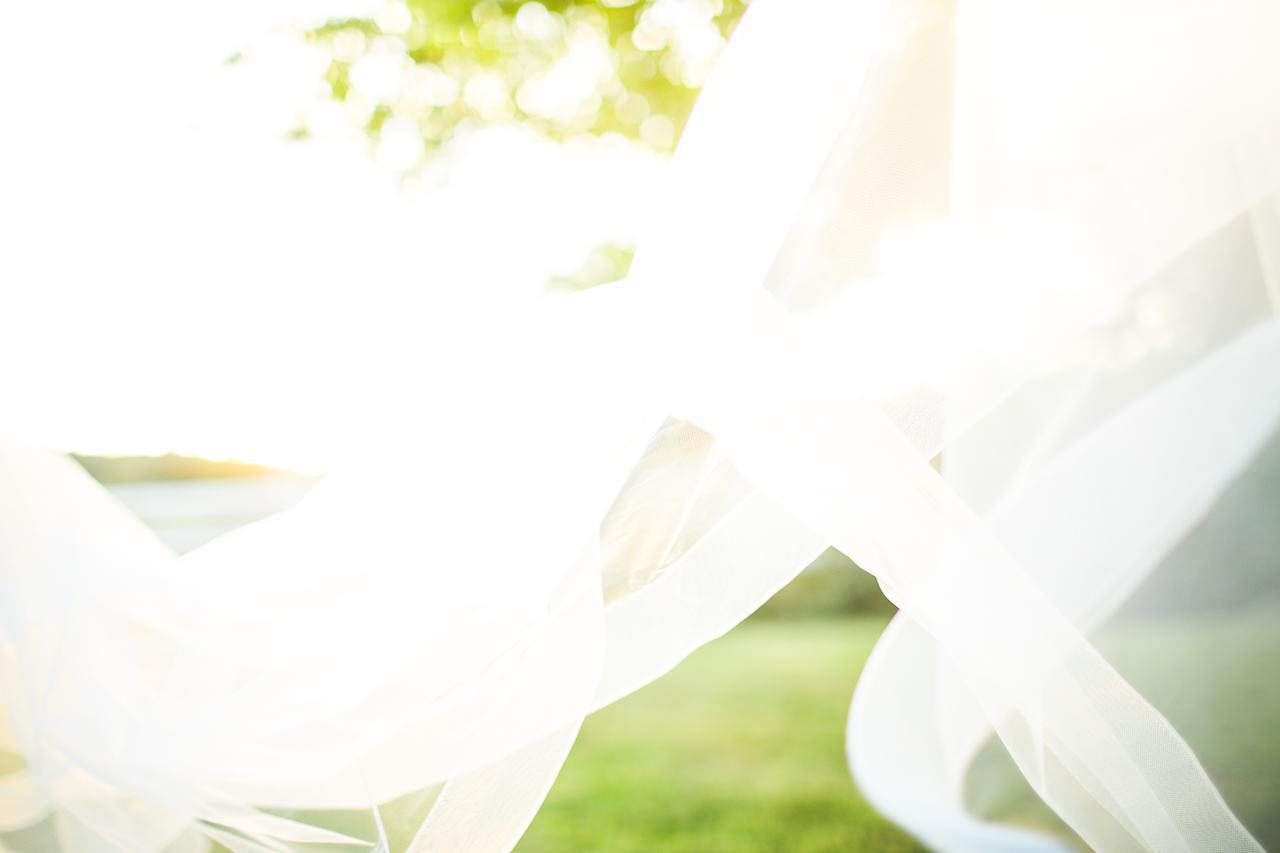 kylie-and-brett-wedding-at-sassafras-springs-lissachandler-com-nwa-wedding-photographer-27 Fayetteville Wedding Photographer Lissa Chandler, Creative Wedding Photography in the South