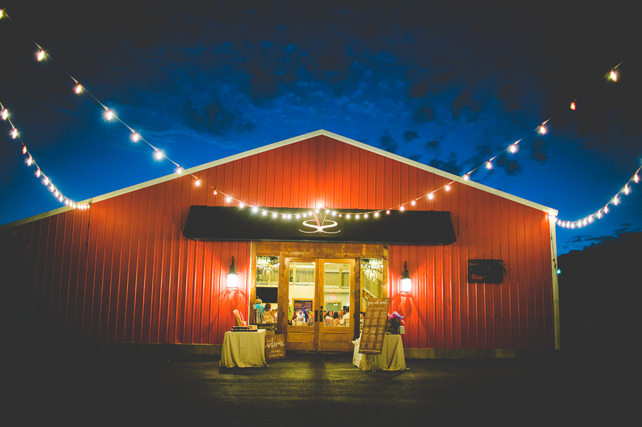 kylie-and-brett-wedding-at-sassafras-springs-lissachandler-com-nwa-wedding-photographer-31 Sassafras Springs at Night