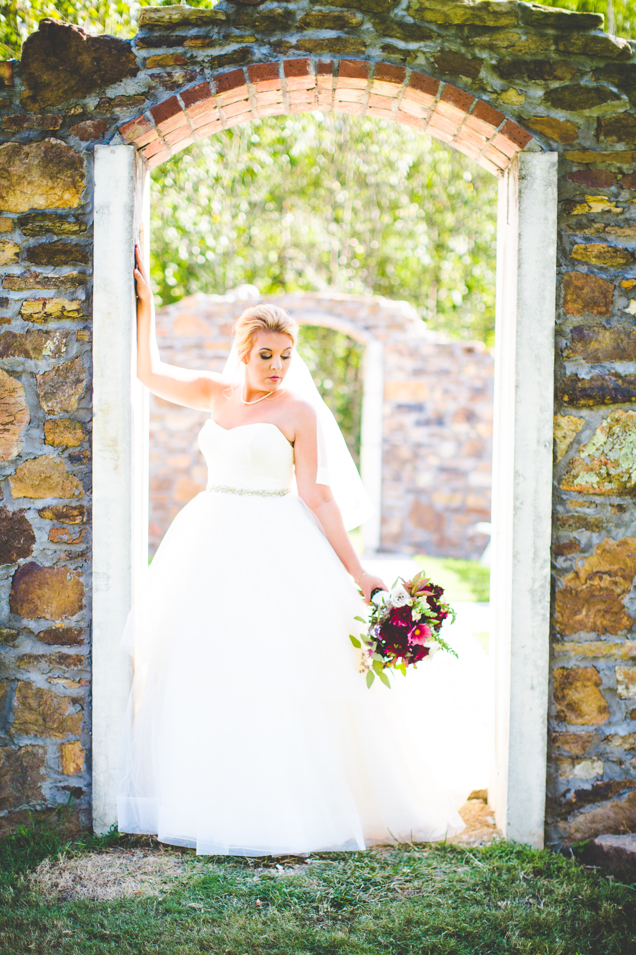 kylie-and-brett-wedding-at-sassafras-springs-lissachandler-com-nwa-wedding-photographer-54 Creative Wedding Photography in Arkansas, NWA Wedding Photographer, lissachandler.com