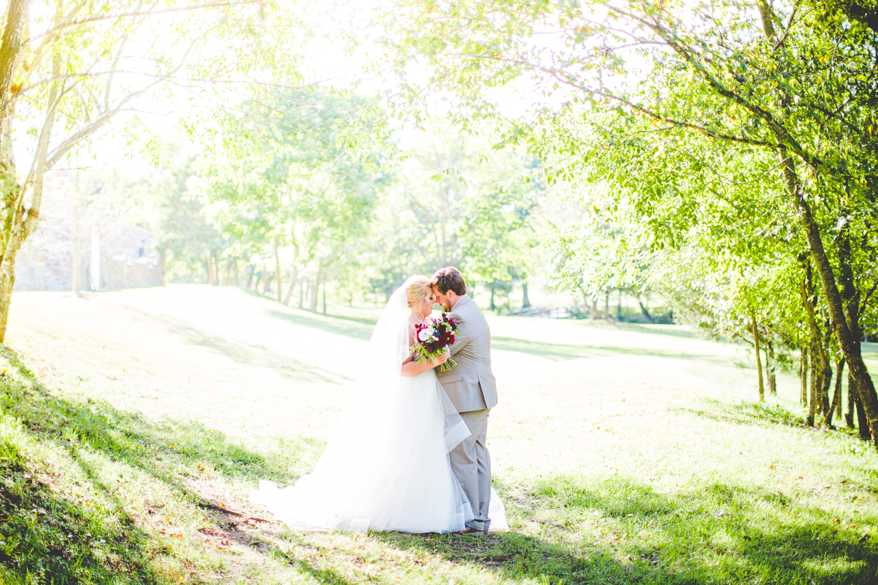 kylie-and-brett-wedding-at-sassafras-springs-lissachandler-com-nwa-wedding-photographer-7 Wedding at Sassafras Springs, NWA Wedding Photographer Lissa Chandler