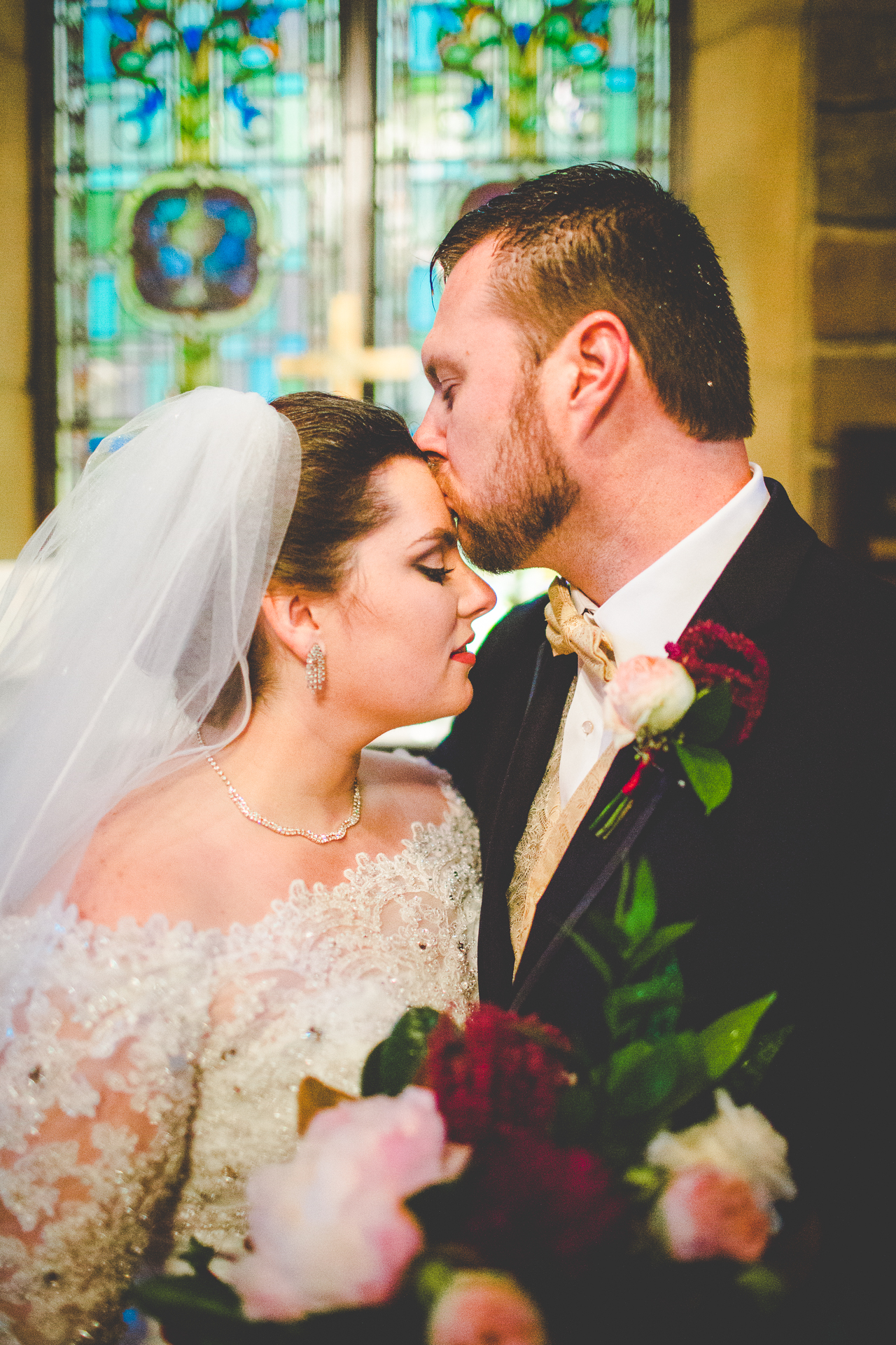 kaitlyn-and-kale-sneak-peek-arkansas-winter-wedding-at-st-catherines-fayetteville-wedding-photographer-lissa-chandler-4 Winter Wedding at St. Catherine's in Fayetteville, Arkansas // Lissa Chandler Photography