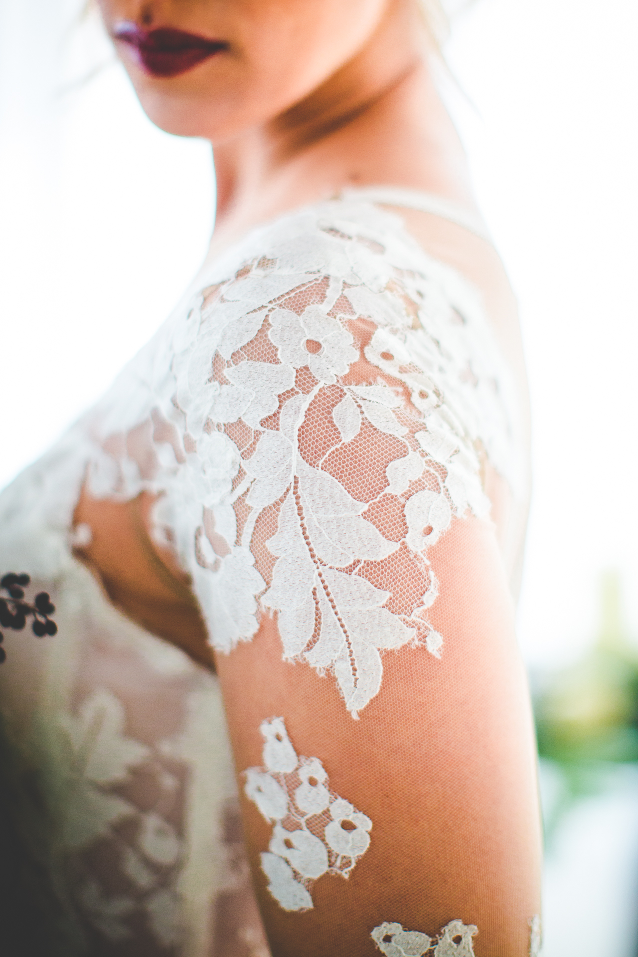 Jennifer and Taylor Sneak Peek - Sassafras Springs December Wedding, lissachandler.com-6 Snowy Wedding at Sassafras Springs in Springdale, lissachandler.com