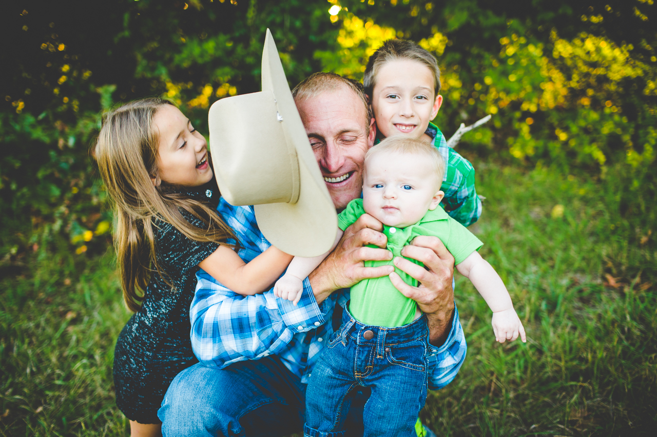 Family Photographers in Fayetteville Arkansas, lissachandler.com -5 NWA Family Photographer, Lake Fayetteville family Photos, lissachandler.com