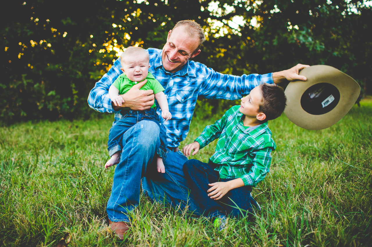 Family Photographers in Fayetteville Arkansas, lissachandler.com -6 NWA Family Photographer, Lake Fayetteville family Photos, lissachandler.com