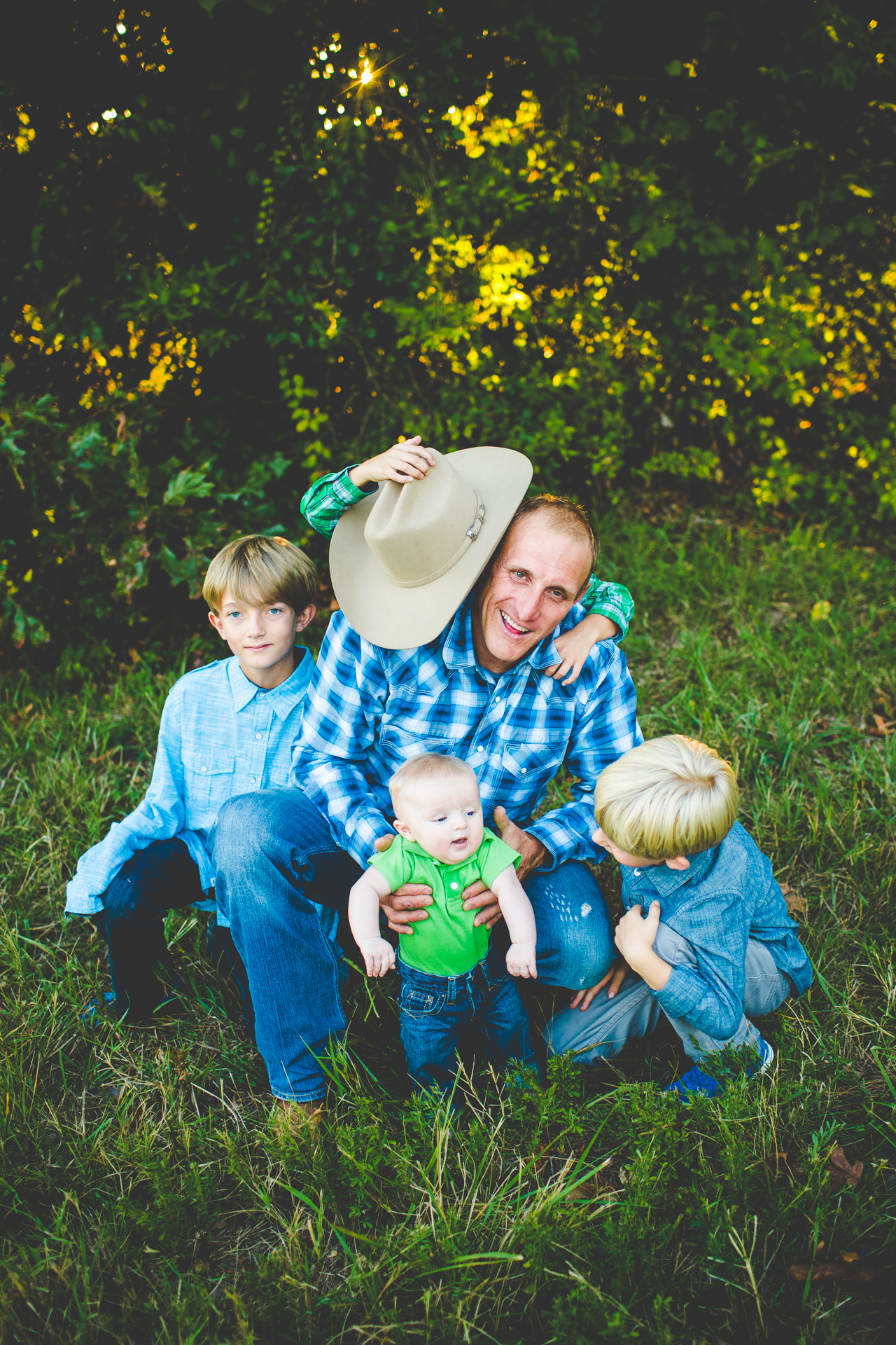 Family Photographers in Fayetteville Arkansas, lissachandler.com -13 NWA Family Photographer, Lake Fayetteville family Photos, lissachandler.com