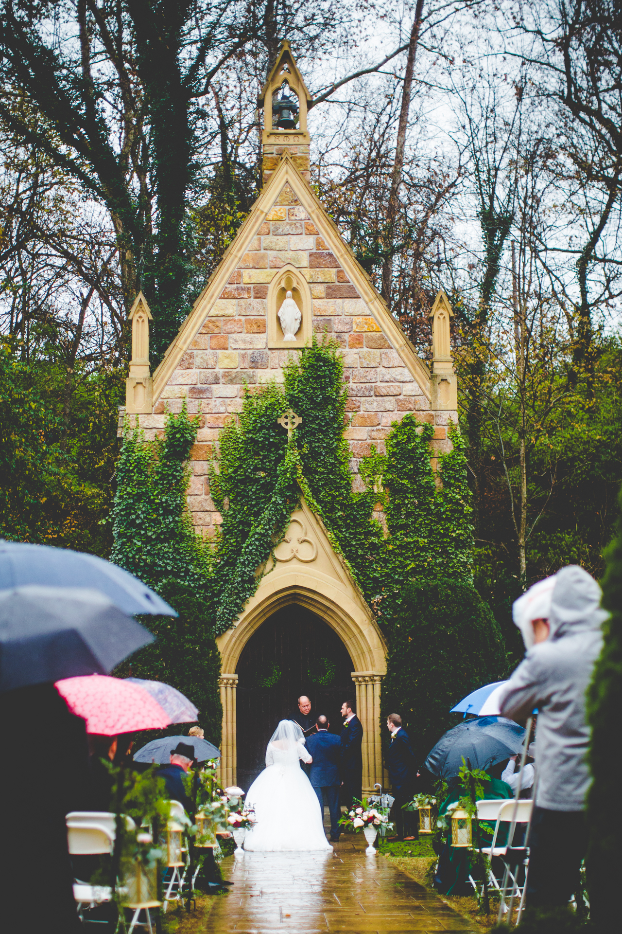 Rainy Winter Wedding at St. Catherine's at Bell Gable