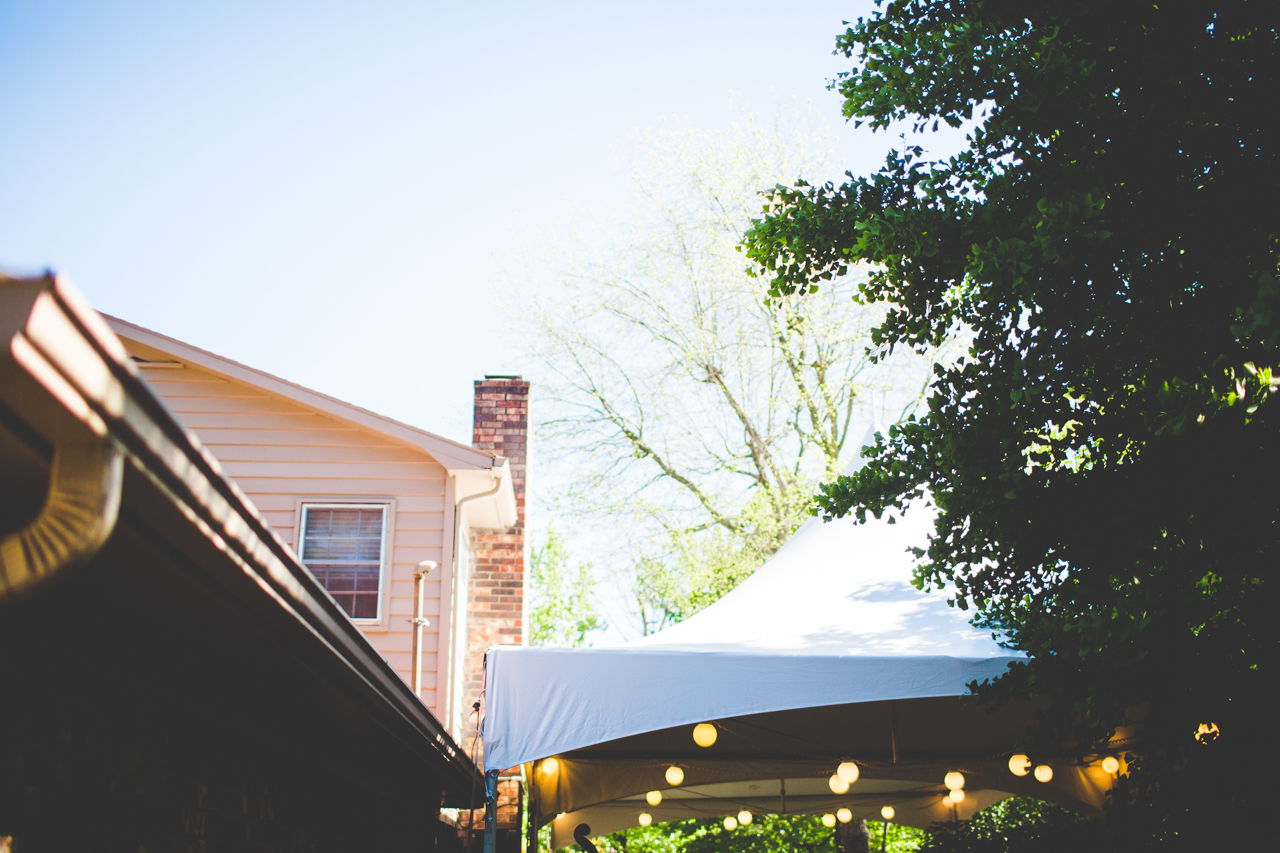 Kaylin and Brandon - Backyard Wedding in Arkansas, lissachandler.com-3 Laid Back Arkansas Wedding in Spring