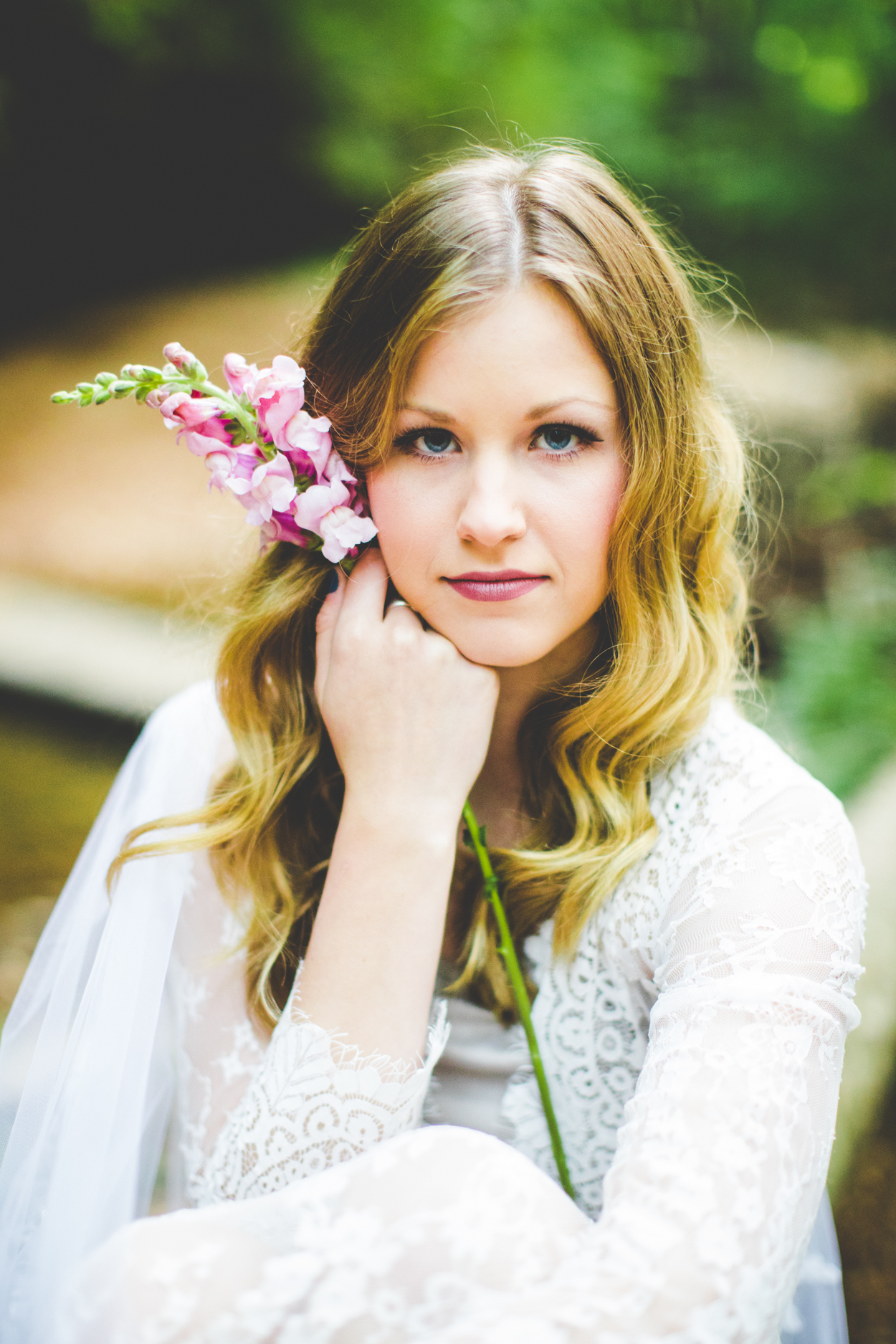 Elizabeth - Lace Editorial Session in Bella Vista, NWA Wedding Photographer -2