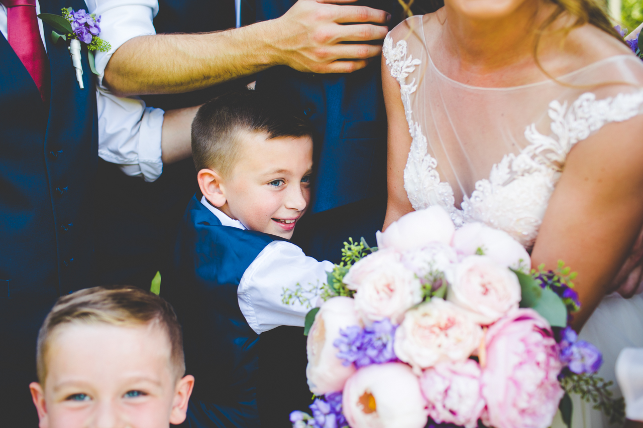 funny bridal party wedding photographs