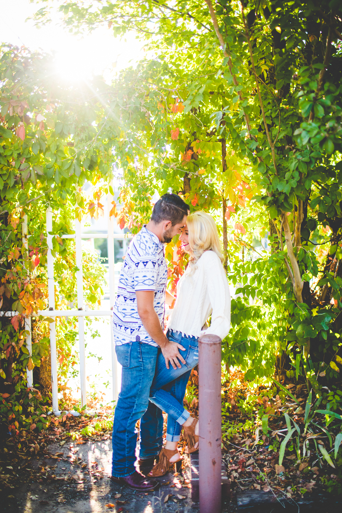Romantic Fall Engagement Session in Fayetteville Arkansas | Lissa Chandler Photography 