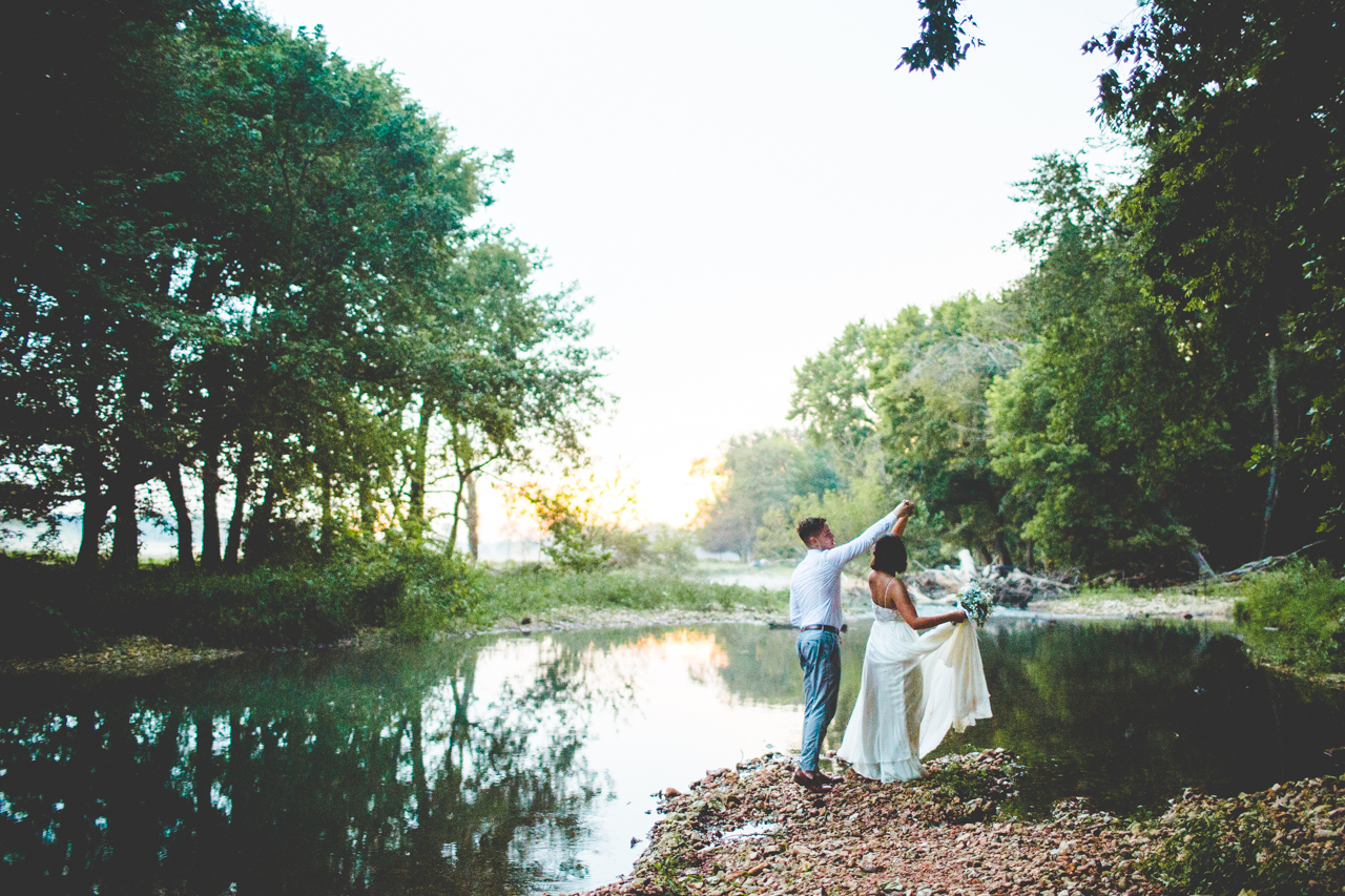 Outdoor Arkansas Wedding in August, Stella Springs Wedding Venue, Austin and Tayla | lissachandler.com-52