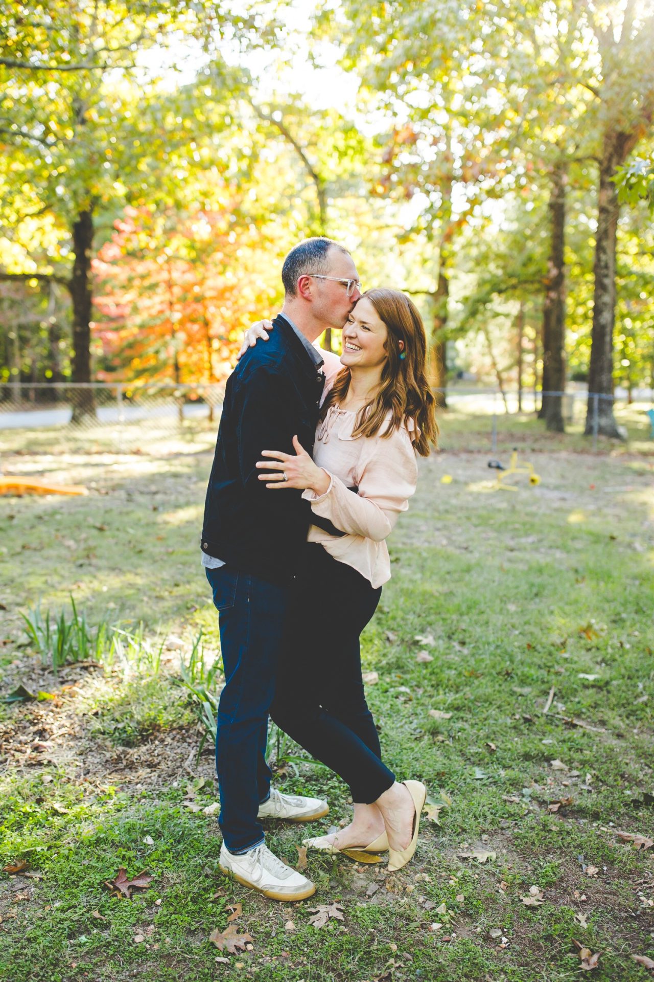 posing ideas for mom and dad, fayetteville ar family photography 
