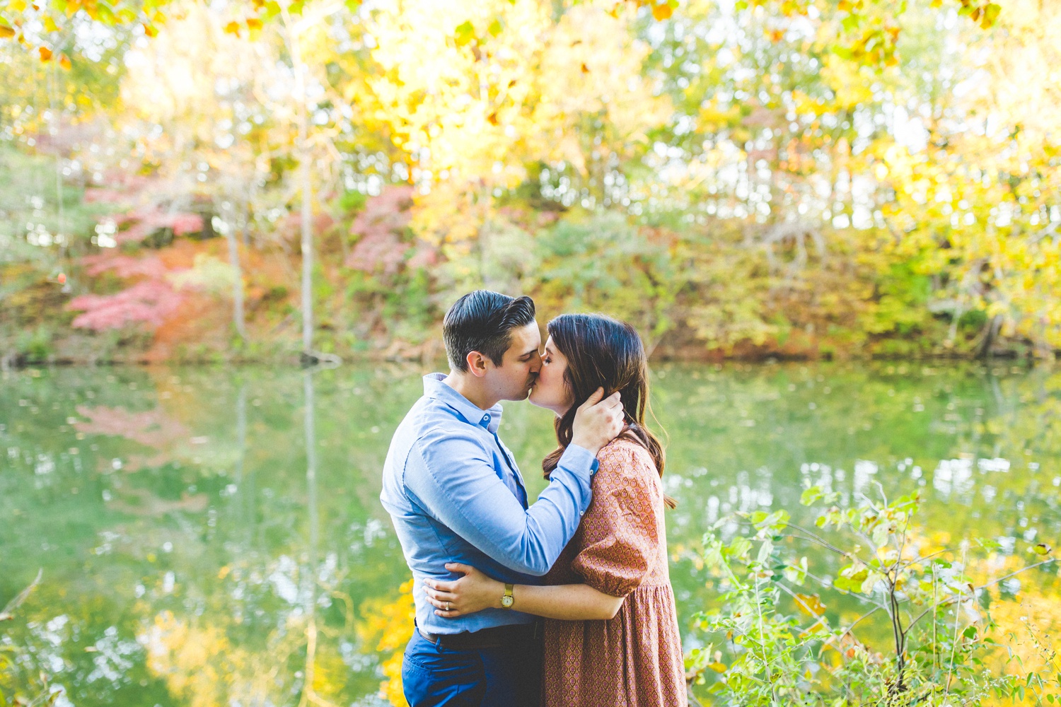 fall anniversary photographs in fayetteville Arkansas by Lissa Chandler 