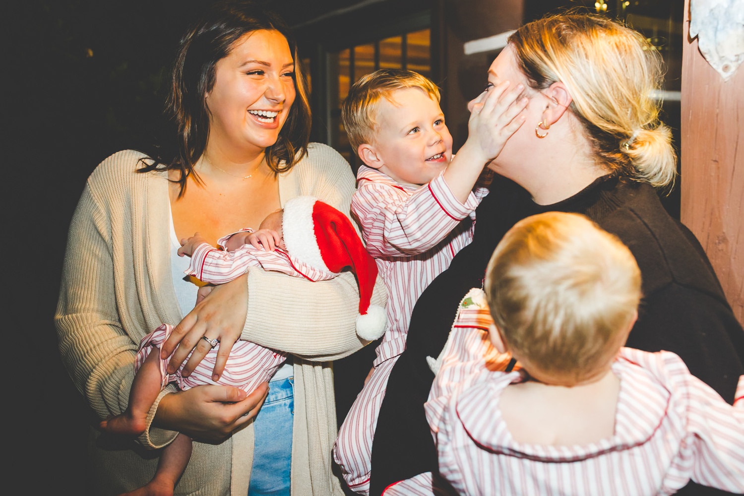 Night Family Photographs During Christmas Season 