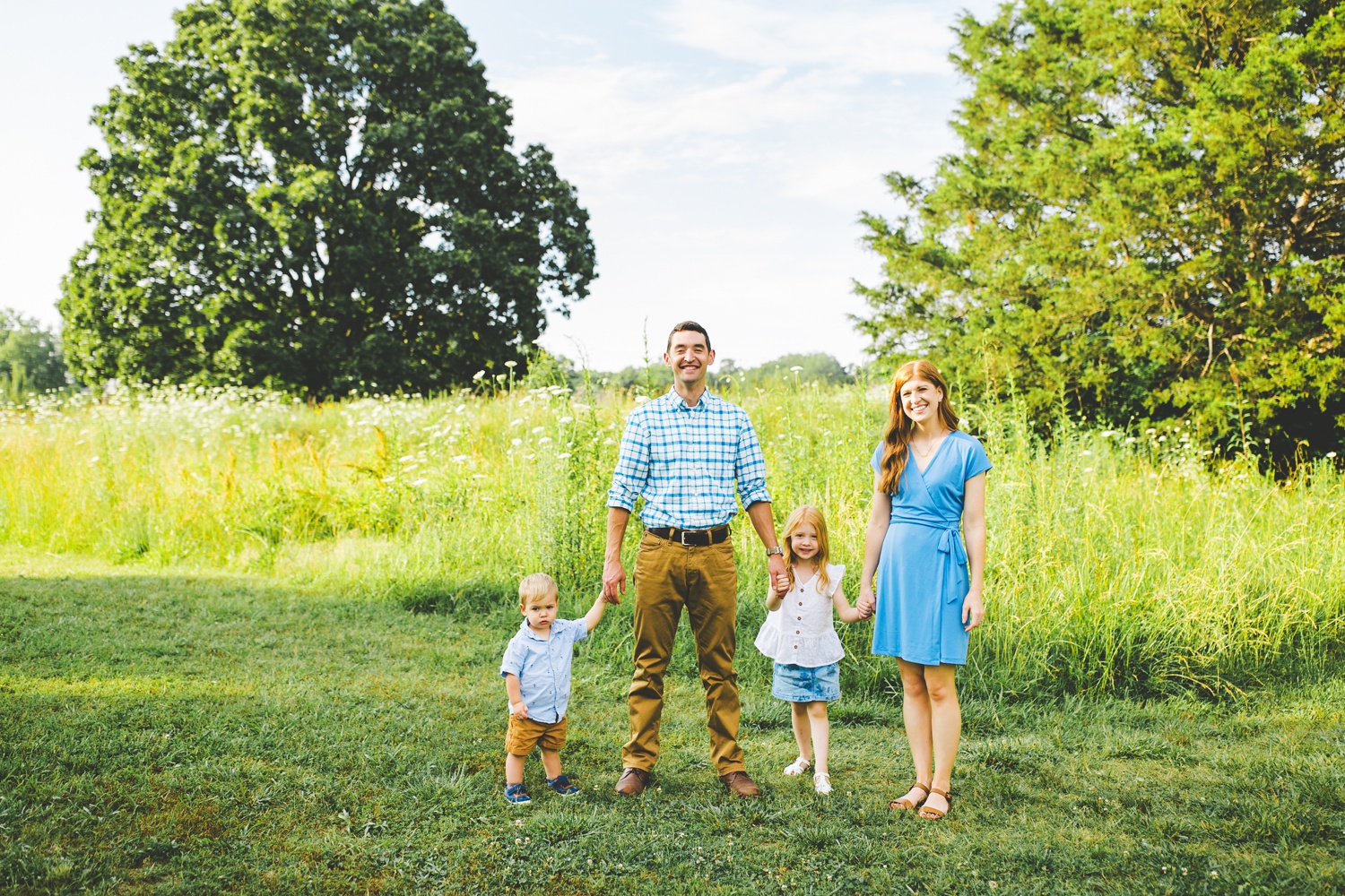 happy outdoor family photographs in northwest arkansas by family photographer Lissa Chandler 