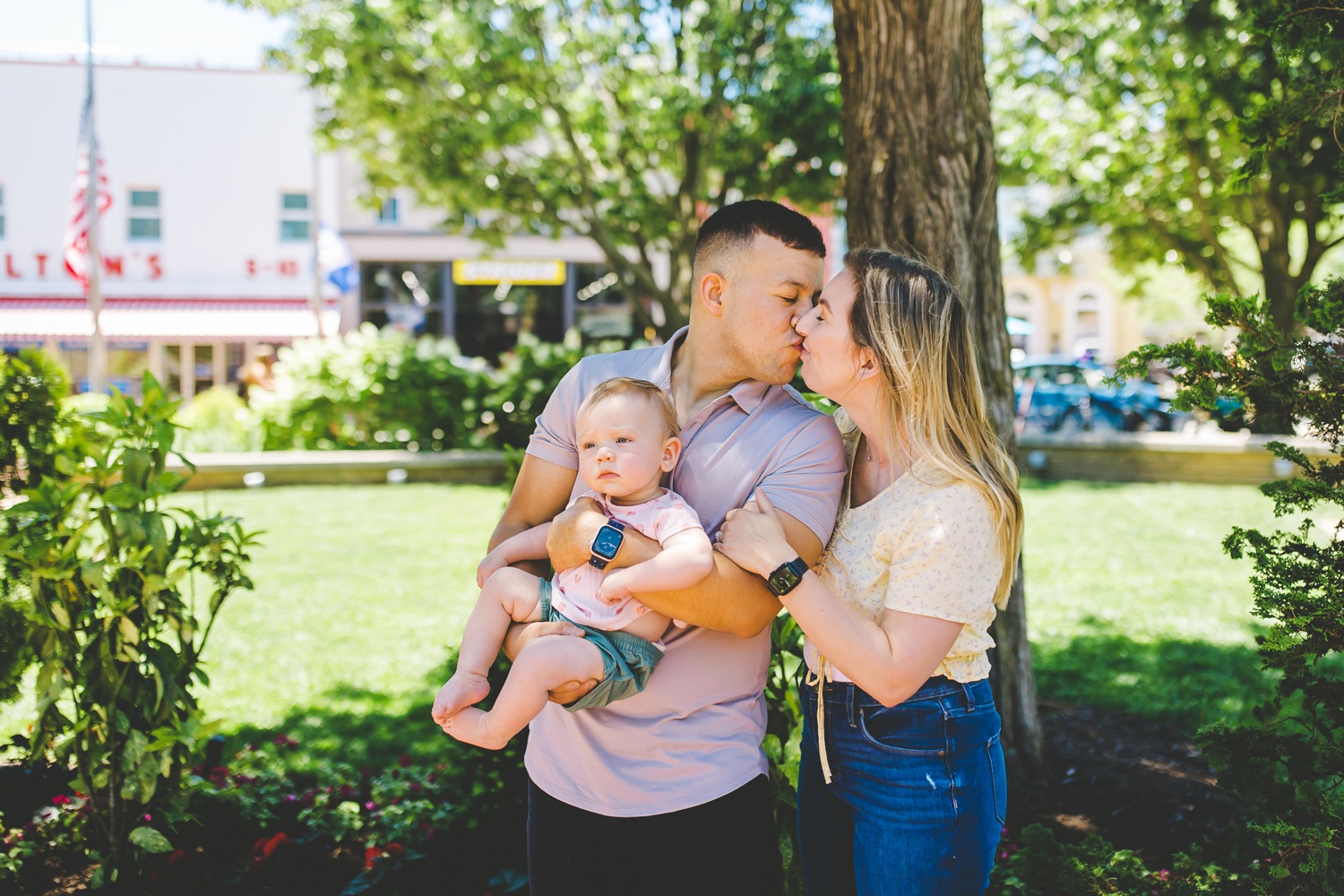 Cute Family Photographs in Downtown Bentonville 