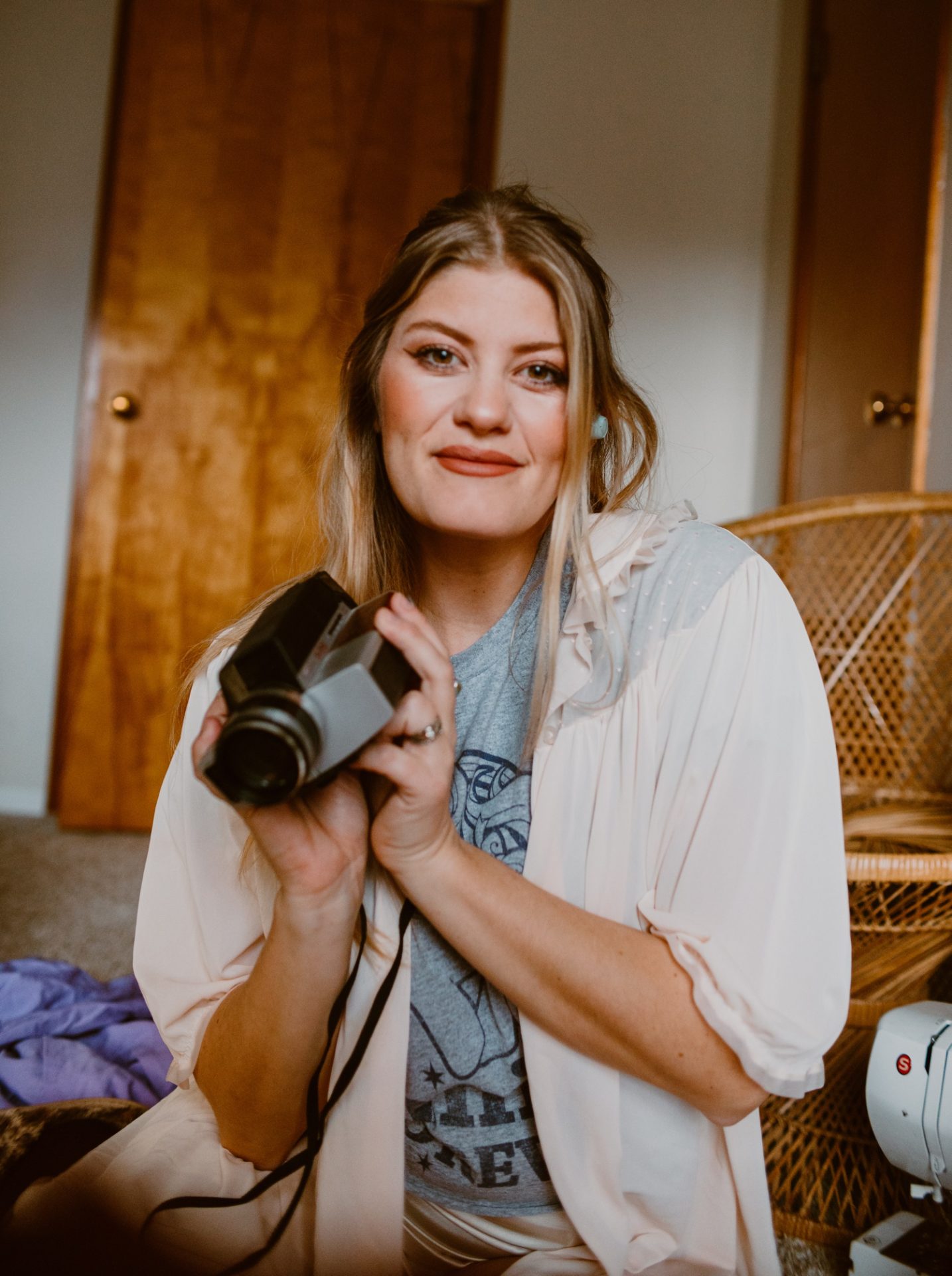 Finding Community in Styled Shoot with Missouri Senior Photographer Amanda Knoner