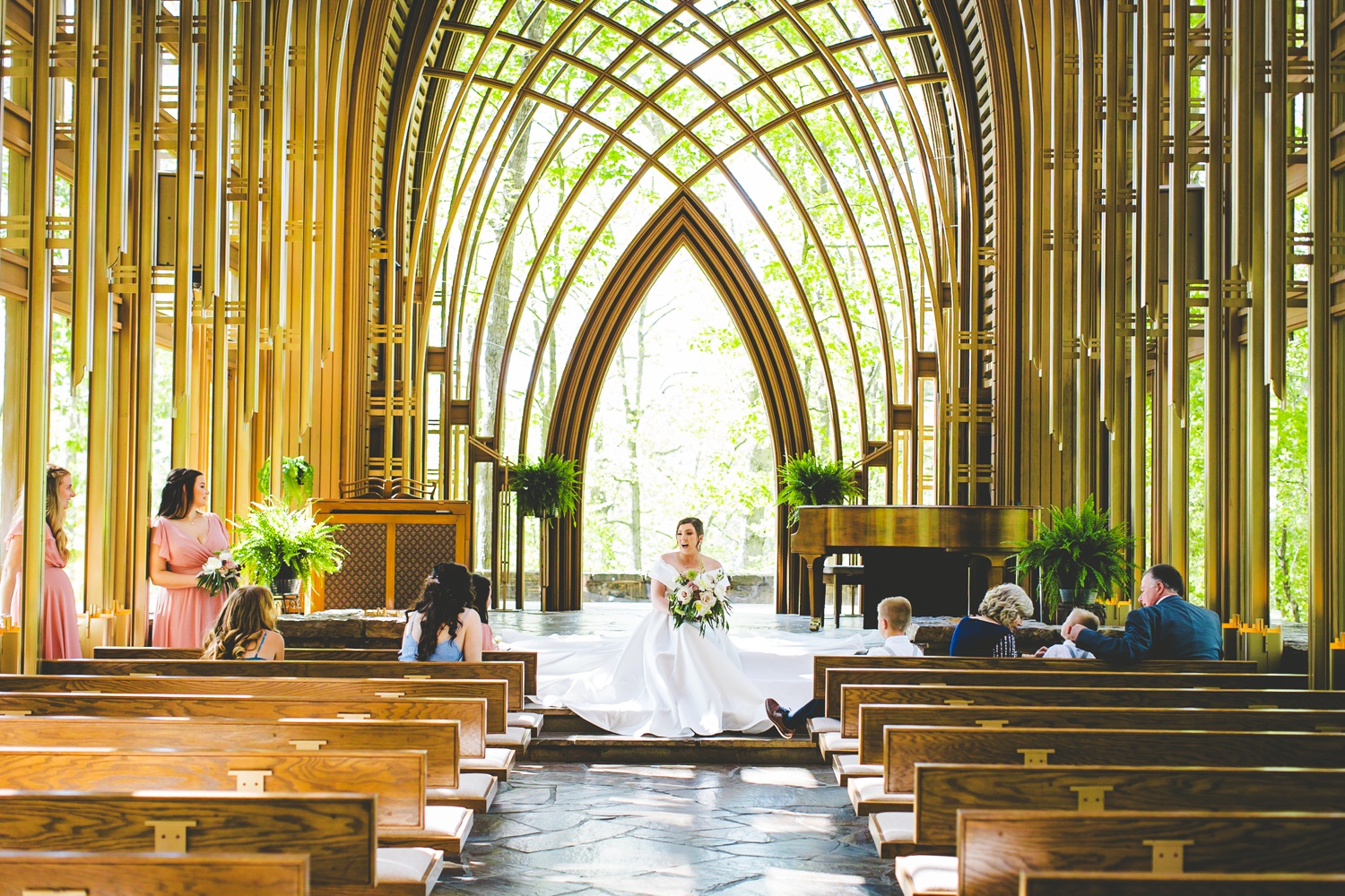 Spring Wedding in Arkansas with Mauve Flowers