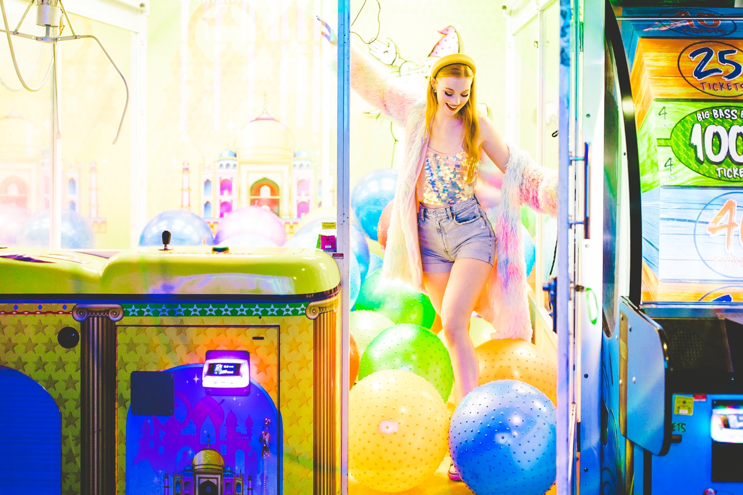 fashion inspired senior photographs at arcade 